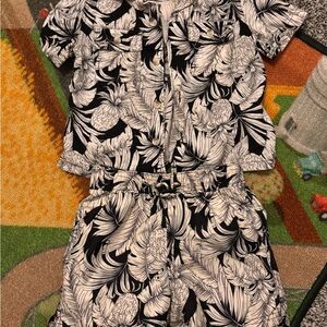 Old Navy Black and White Leaf Print Shirt